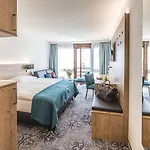 Central Sporthotel Davos Otel 4*