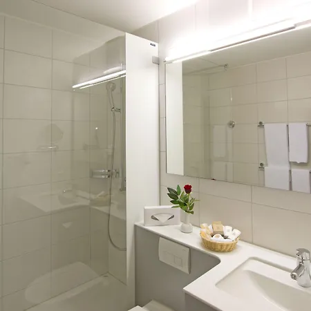 Central Sporthotel Davos 4*