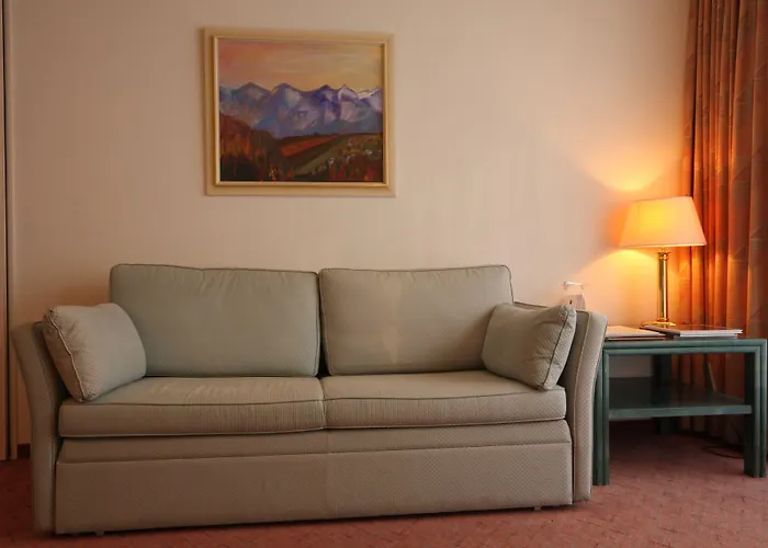 Central Sporthotel Davos 4*